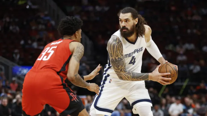 Steven Adams