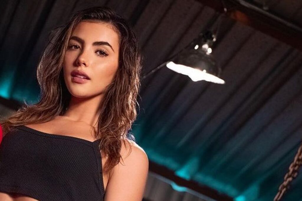 Andrea Botez Biography (2025)