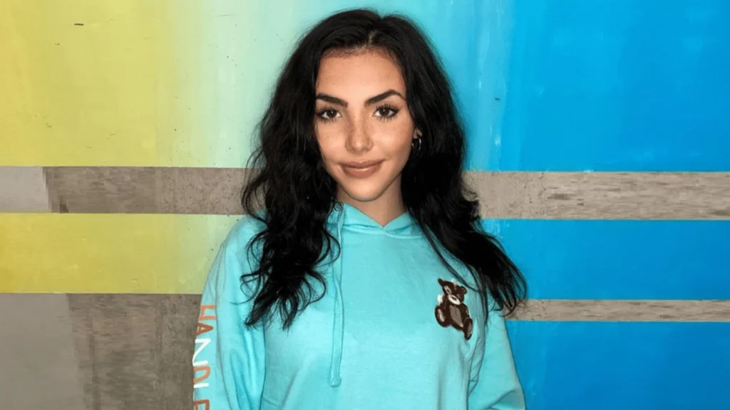 Andrea Botez Net Worth (2025)