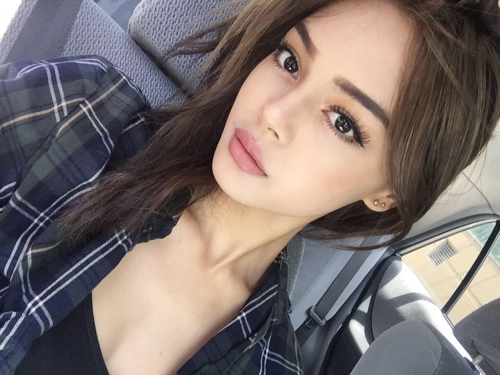 Lily Maymac Net Worth (2025)